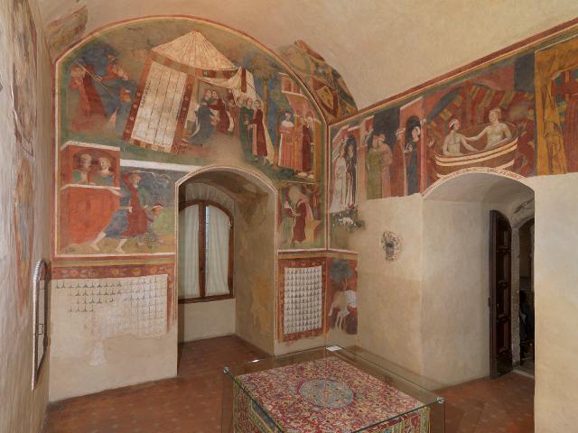c) Musei Civici di San Gimignano - Palazzo Comunale, Pinacoteca e Torre Grossa 